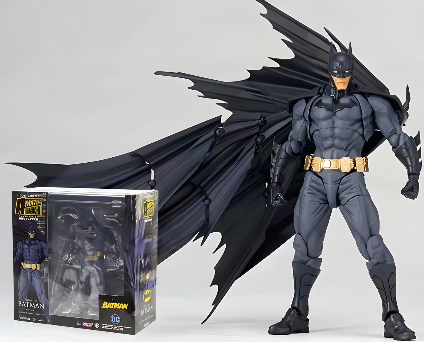 Batman REVOLTECH 16CM DC PVC Action Figure