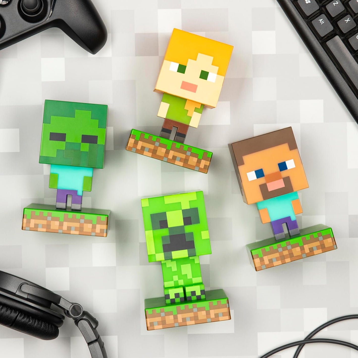 Minecraft Steve Icon Light 3D Lamp - USB Type-C Rechargeable - Minecraft Merch