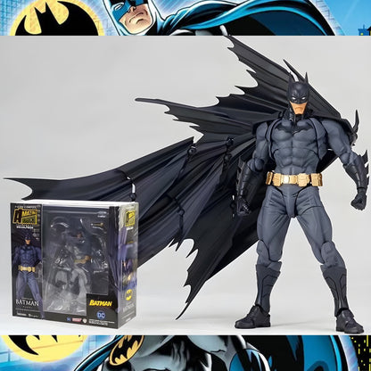 Batman REVOLTECH 16CM DC PVC Action Figure