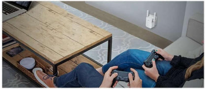 TP-Link AC1200 Universal Dual Band Range Extender, Broadband/Wi-Fi Extender, Wi-Fi Booster/Hotspot with 1 Ethernet Port and 2 External Antenna RE30