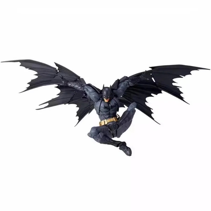 Batman REVOLTECH 16CM DC PVC Action Figure