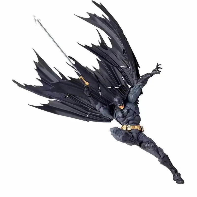 Batman REVOLTECH 16CM DC PVC Action Figure
